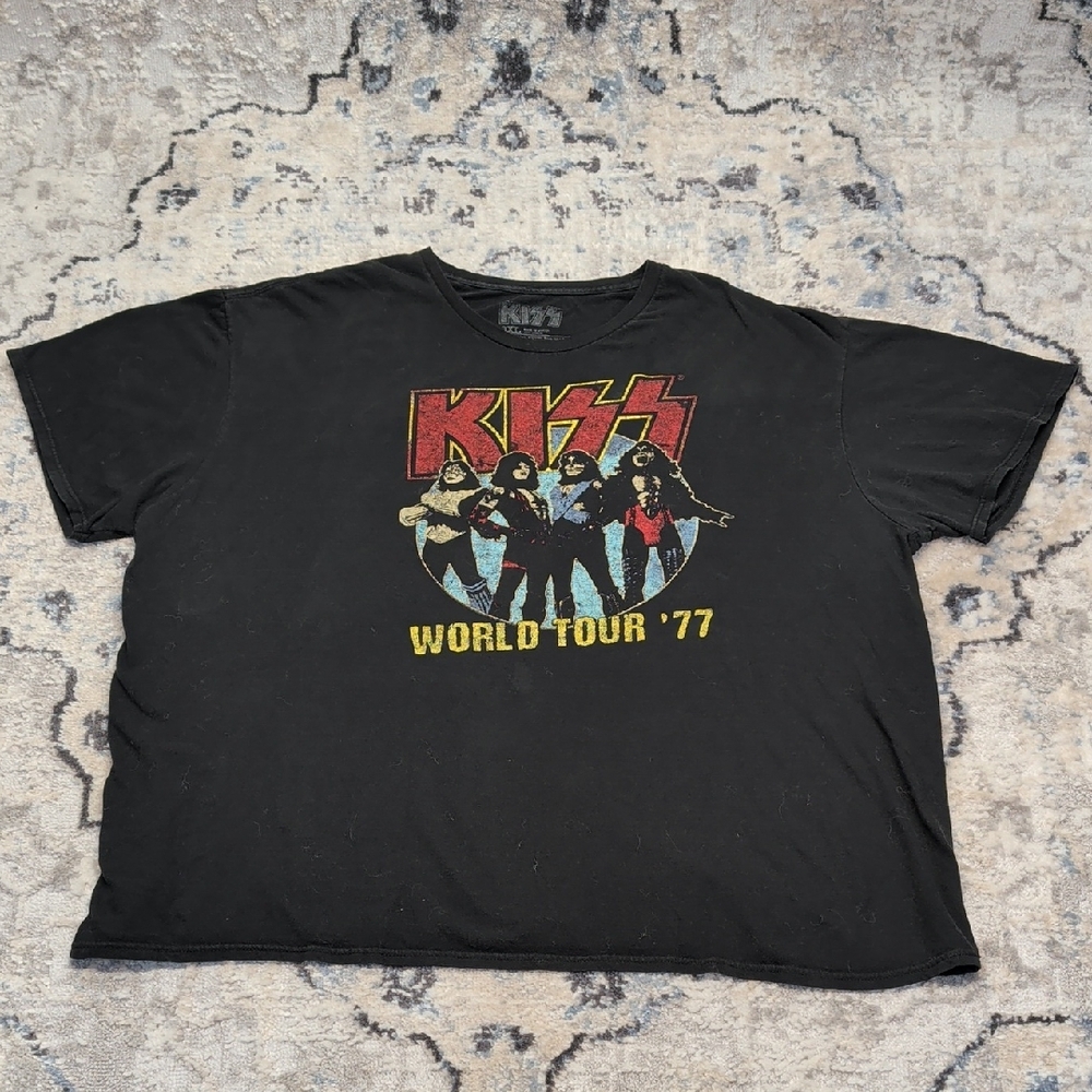 KISS World Tour 1977 T-Shirt Black Retro Band Graphic Tee Men’s 3XL
